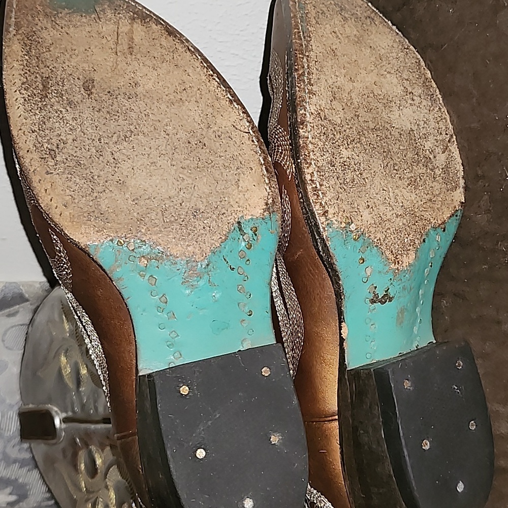 Silver and Brown Western Cowboy Boots - Picture 3 of 9